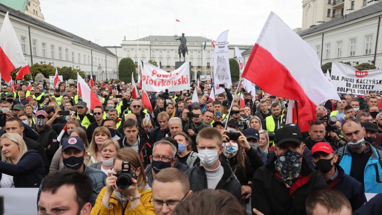 Protest rolników w Warszawie. Całe miasto sparaliżowane
